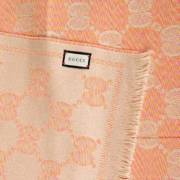 NEW GUCCI GG Jacquard Wool Scarf in Beige And Pink $590 Authentic - Picture 8 of 8